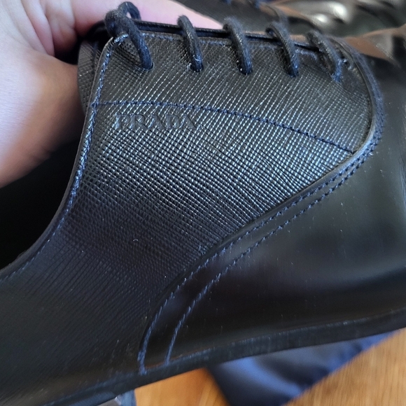 Prada Men\'s Black Leather Shoes main image 6